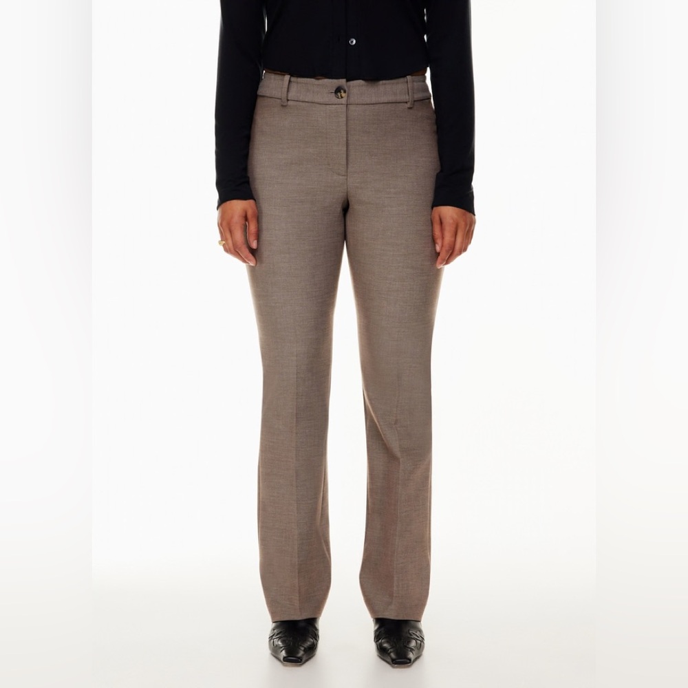 Wilfred
Prizzi Pant
$148
Heather Turner Taupe

HEATHER TURNER TAUPE